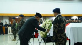 Wakil Menteri Kelautan dan Perikanan; *Didit Herdiawan Ashaf* (tengah berpeci) mewakili Menteri KKP, Sakti Wahyu Trenggono saat memimpin upacara Prosesi pelepasan para jenazah korban Pesawat ATR 42-500 yang dilaksanakan bertempat di kampus Politeknik Ahli Usaha Perikanan (AUP) Pasar Minggu, Jakarta Selatan pada, Minggu (25/1/2026).