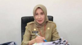 Plt Sekretaris Dewan Kabupaten Bekasi (Ani Gutini). 